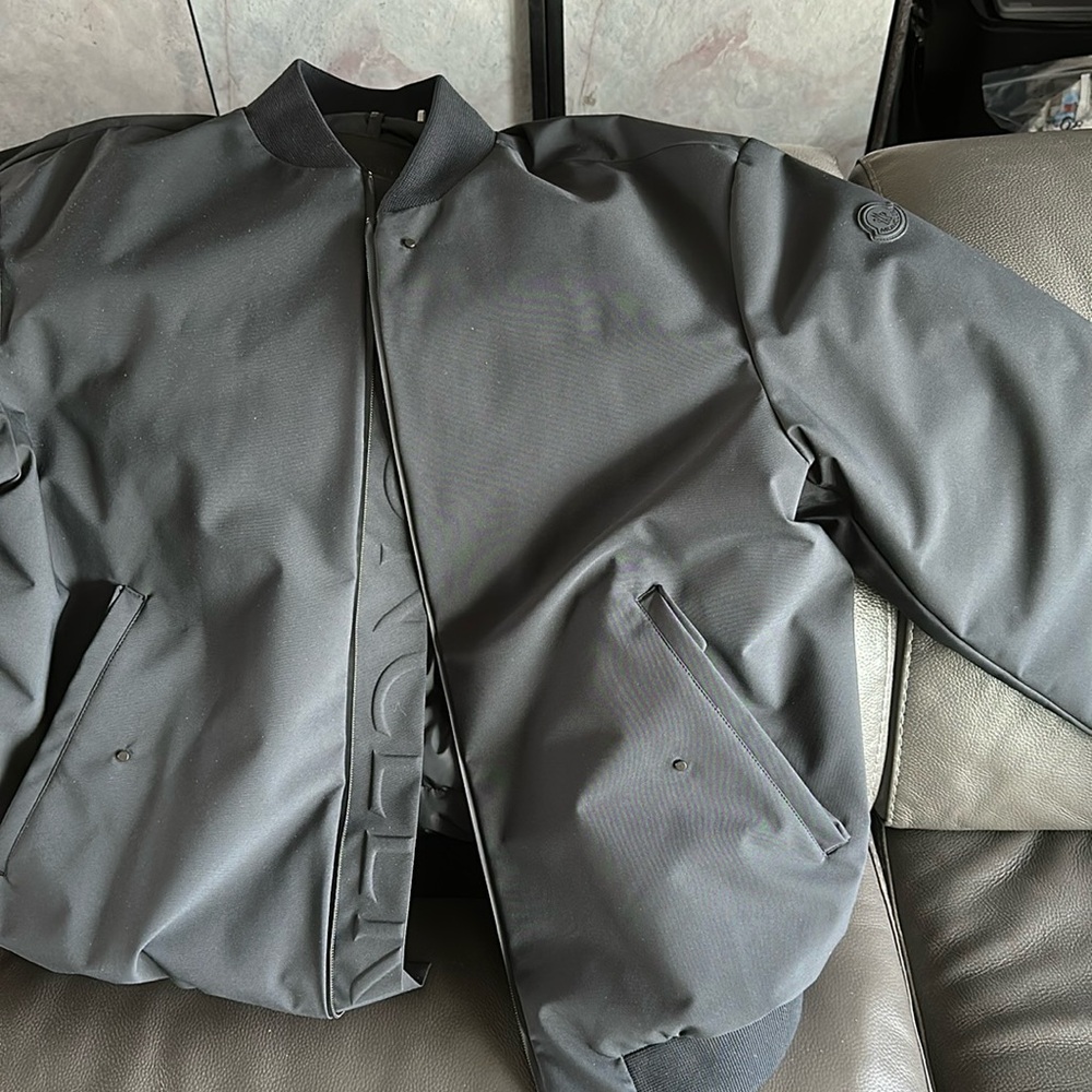 Mens Moncler size 6 Moncler kraun 2024 model brand new no tags